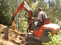 Small excavation equipment for tight places