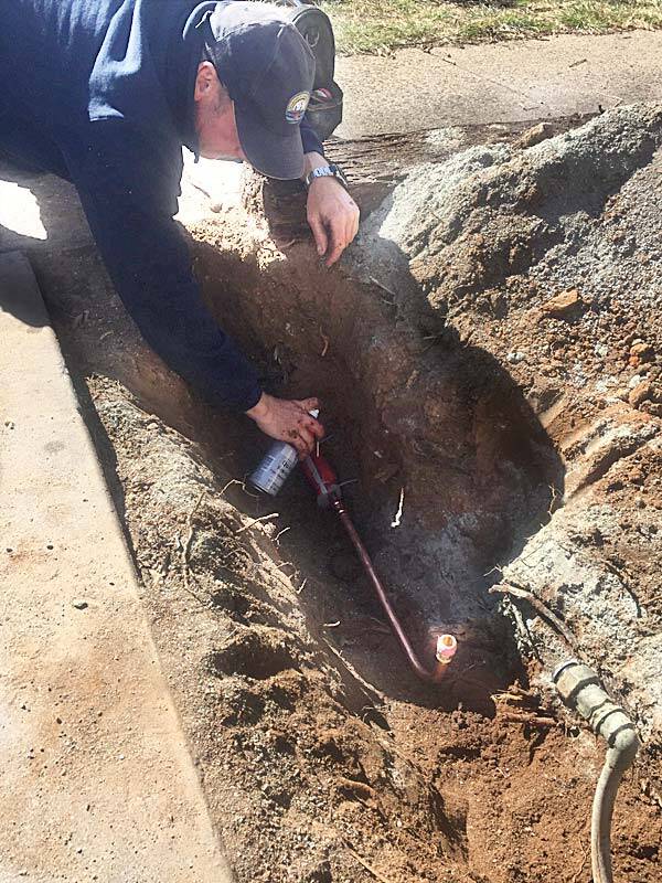 emergency water pipe freezing to lift a water meter Canberra