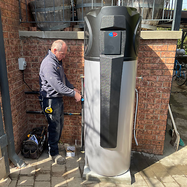 Evo 270 hot water heat-pump-replacement Macarther ACT