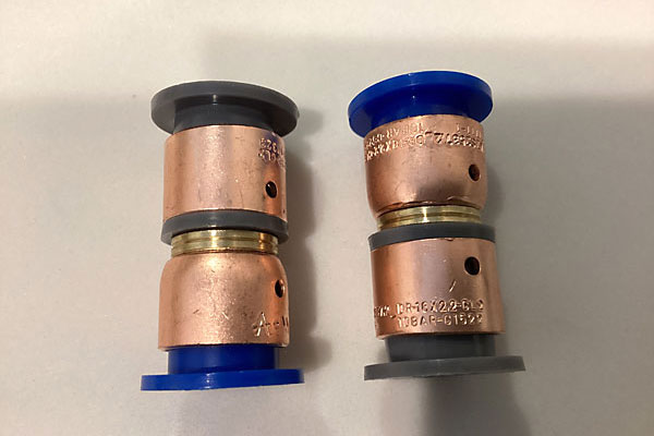 Auspex to Pro Fit Polybutylen pipe adaptors 15mm