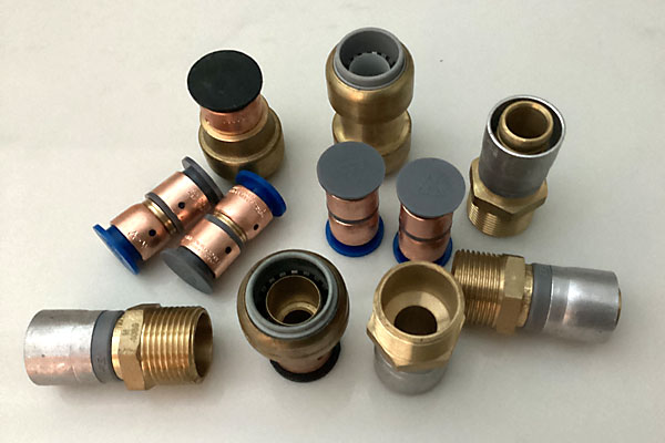 Polybutylene pipe repair fittings 20mm and 15mm