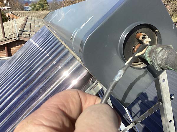 Faulty roof sensors will cause a loss of the frost protection function on evacuated tube solar hot water systems