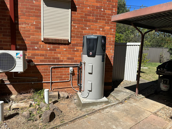 New Rheem Ambiheat Heat Pump Canberra