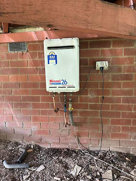 Plumber Belconnen Aranda old gas hot water system