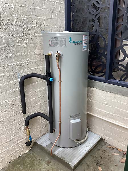 6 Star's Tuggeranong plumbers installed this Vulcan hot water heater with a slab, limiting valve, tempering valve and insulated pipework