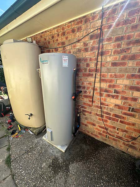 Our plumber in Gungahlin were able to replace the old gas hot water system with a new electric hot water system without any fuss