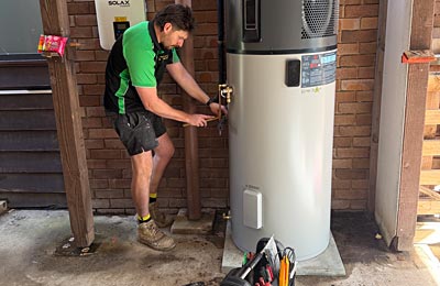 Heat pump installation Kambah Henry